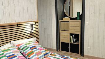 1 Schlafzimmer, Bügeleisen/Bügelbrett, Internetzugang, Bettwäsche