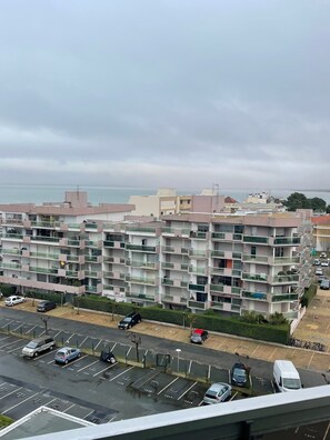 Property grounds - Studio cabin between the port, beaches and shops of l'aiguillon (Arcachon)