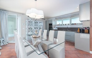 Dining - Luxury Villa Rafaelle with pool near Poreč for up to 6 guests. (Vabriga)