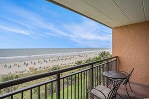 Property grounds - Cozy condo in wonderful Myrtle Beach with refreshing AC (Myrtle Beach)