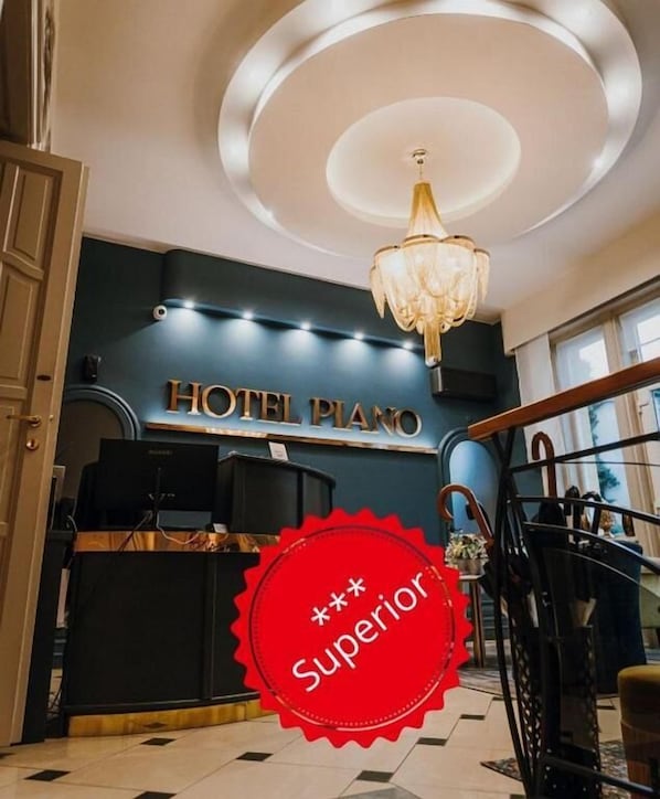 Reception - Hotel Piano (Szeged)
