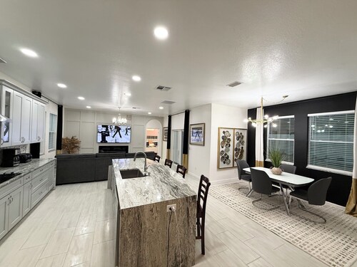 Brand New Luxury Modern 5BR/4.5BA+Game Room Home