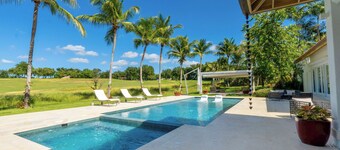 EXCLUSIVE CASA DE CAMPO VIP RENTAL ✦ 5 BD / 6.5 BA. FULL STAFF OF 7 INCLUDED.