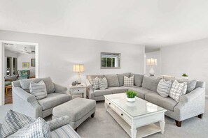 Smart TV, offices - Private Pool | Walk to Beach | 3BR Retreat (Hilton Head Island)
