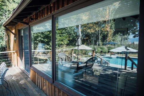 Hudson Valley Pool Retreat · 50min to NYC · 3 Acre