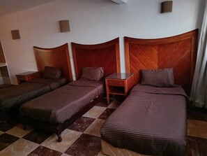 WiFi, bed sheets - Snorkel, Relax, Repeat-Triple Room 3 beds @Serenity lodge (South Sinai Governorate)
