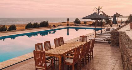 Snorkel, Relax, Repeat-Triple Room 3 beds @Serenity lodge