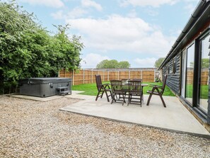 Outdoor dining - The Ivy (Norwich)