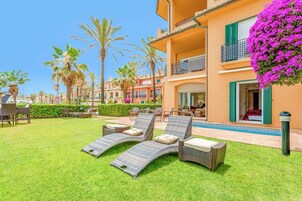 Apartamento de lujo, 4 habitaciones, Aire acondicionado, vistas al puerto deportivo | Terraza o patio