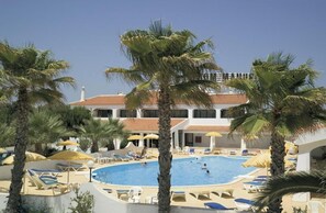 Pool - Hotel Albergaria Dom Manuel (Lagoa)