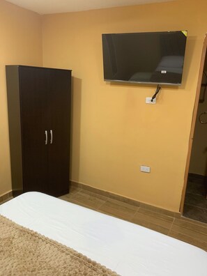 Accès Internet, draps fournis