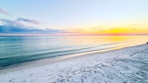 Beach nearby - New Listing! Charming Carillon Home + Kid Friendly + Lots of Extras (Panama City Beach)