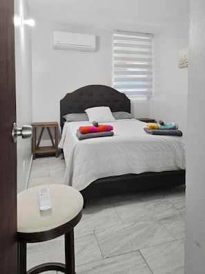 3 Schlafzimmer, Schreibtisch, Bügeleisen/Bügelbrett, kostenloses WLAN