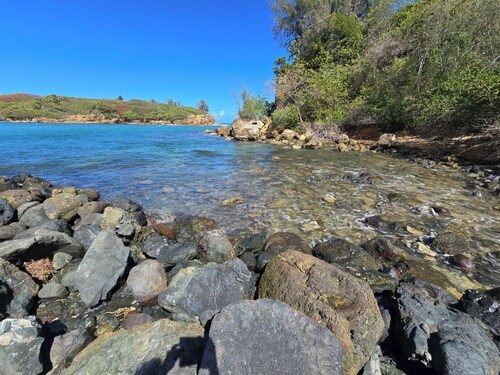Steps to the Beach · 3BR House · Sleeps 6