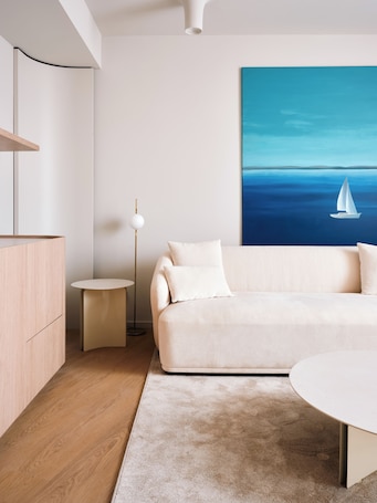 Deluxe Suite (Venturo) | In-room safe, iron/ironing board, free WiFi, bed sheets. Boutique Hotel Venturo, a Member of Design Hotels