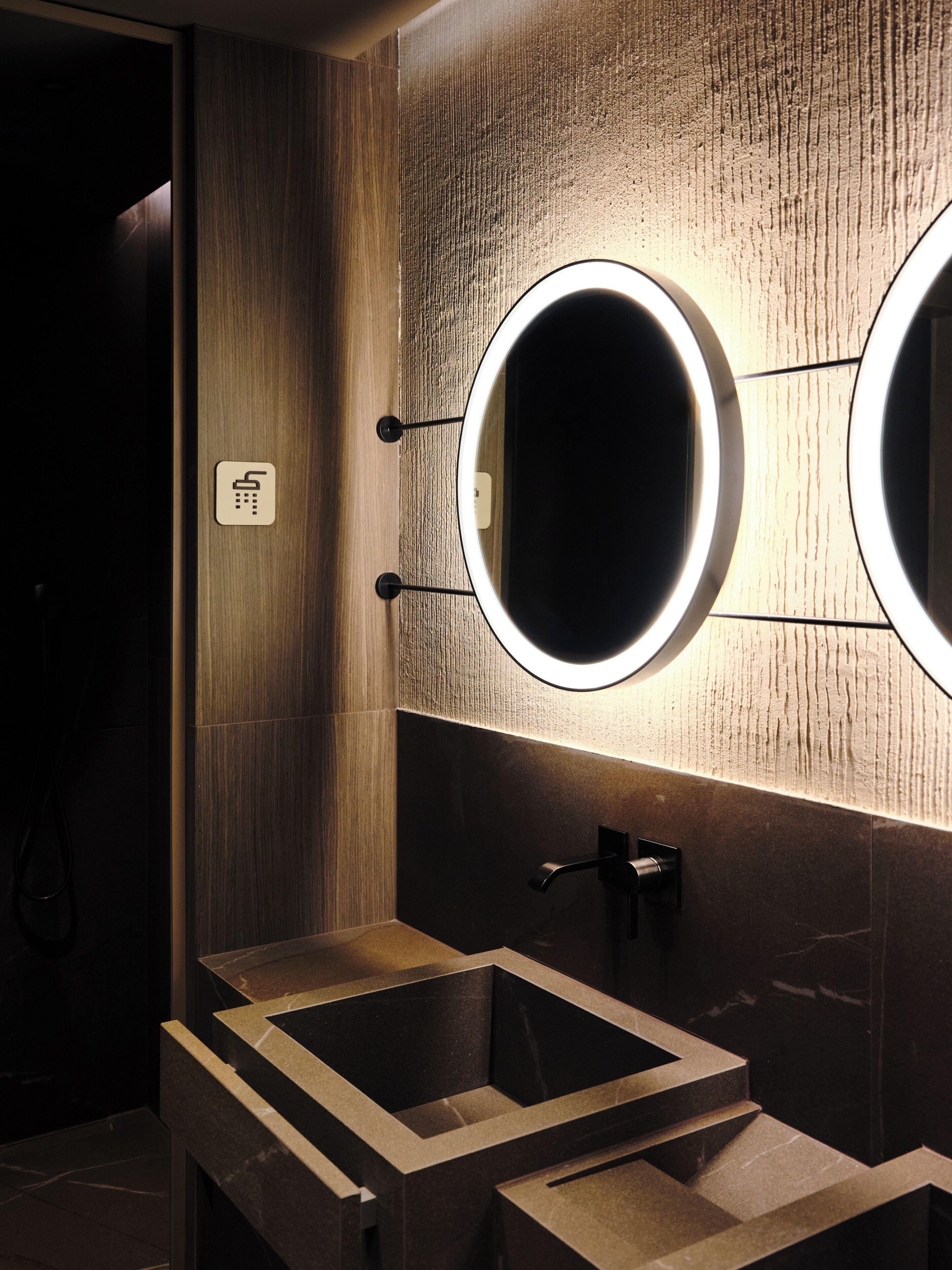 Sauna, bagno turco, massaggi