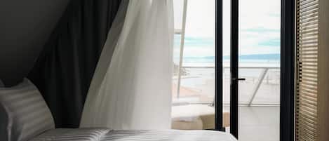 Signature Suite (Venturo) | In-room safe, iron/ironing board, free WiFi