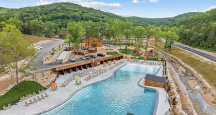 Timberline Hideaway - w/ Hot Tub