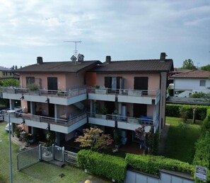 Exterior - Fiordaliso Apartment - Ground Floor (Sirmione)