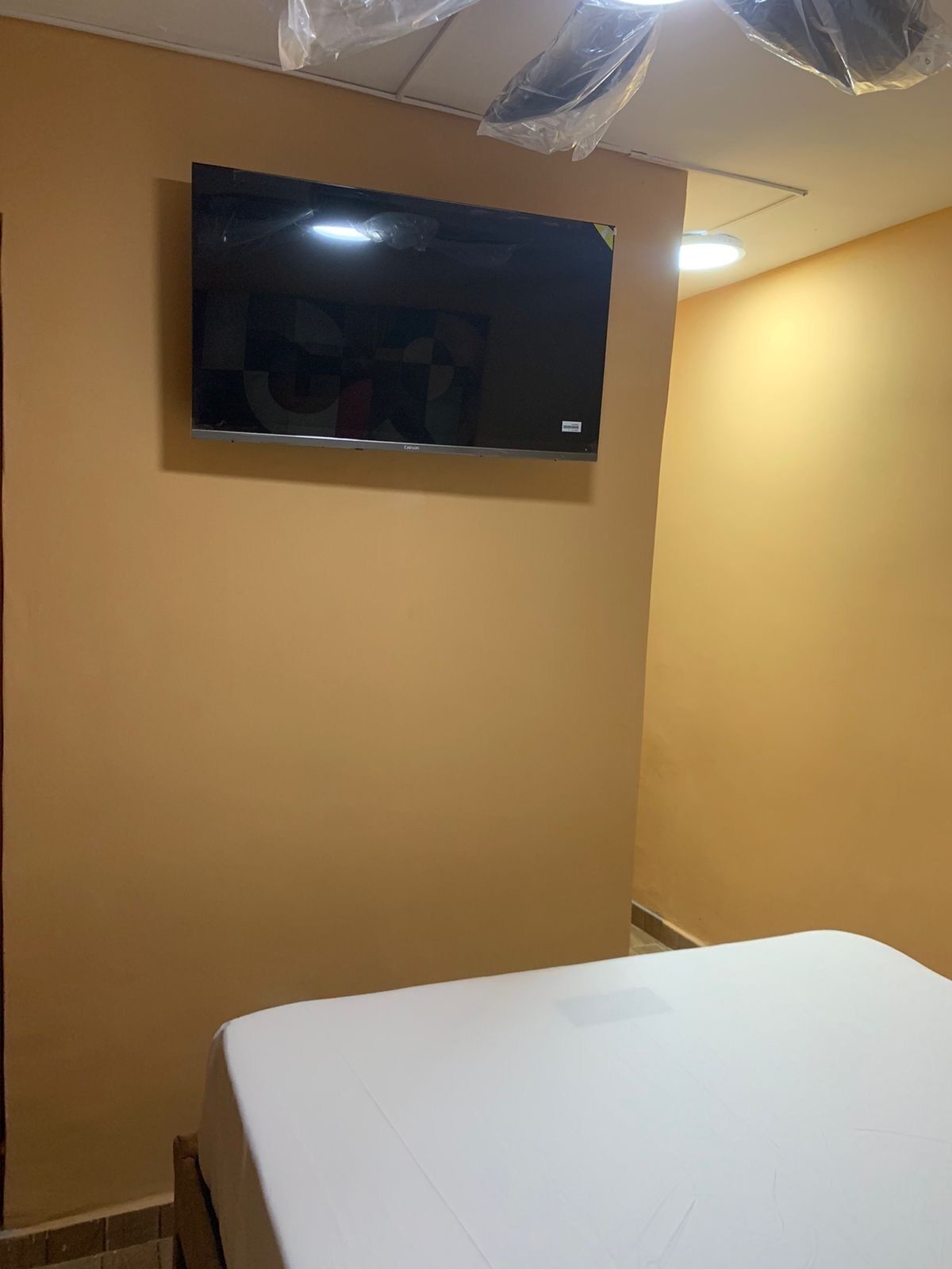 Accès Internet, draps fournis