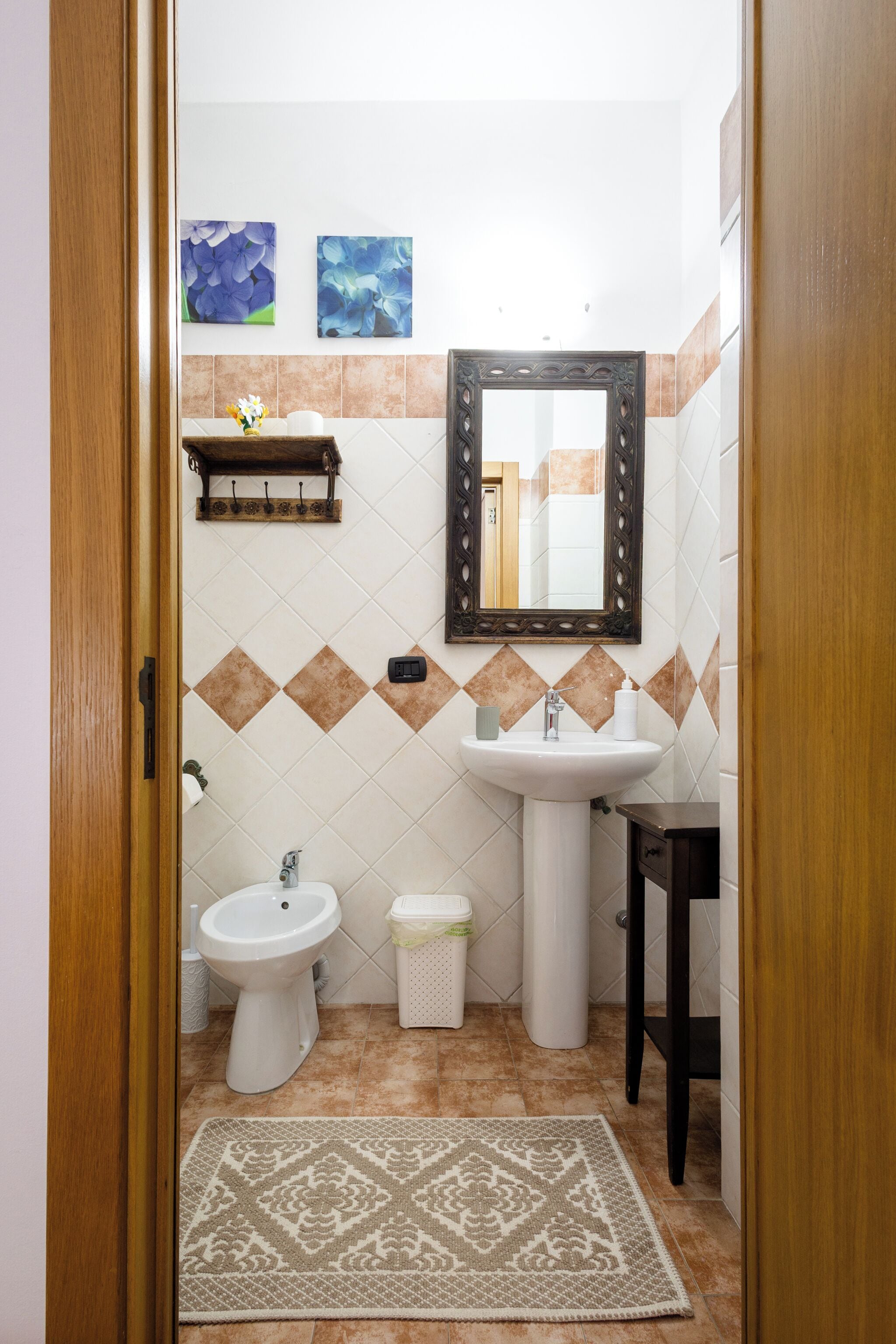 Classic Double or Twin Room | Bathroom