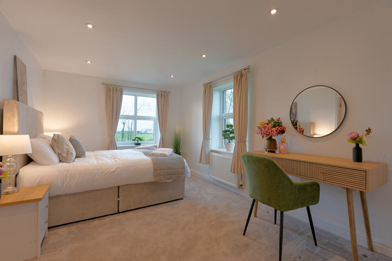 8 bedrooms, desk, iron/ironing board, WiFi