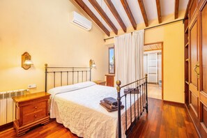 Fer et planche à repasser, Wi-Fi, draps fournis