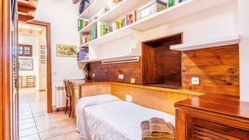 Strygejern/strygebræt, Wi-Fi, sengetøj