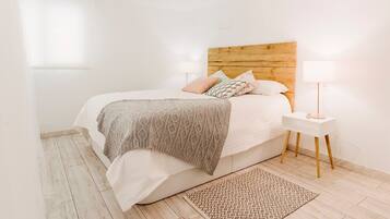 Strygejern/strygebræt, Wi-Fi, sengetøj