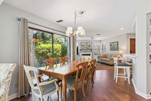 Interior - Harbour Oaks 419 ground floor, sleeps 6 (St Simons Island)