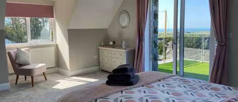 4 habitaciones, tabla de planchar con plancha y wifi gratis