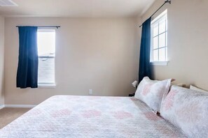 4 Schlafzimmer, Internetzugang, Bettwäsche