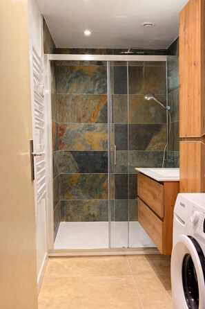 Dusche, Haartrockner