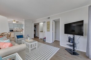 Smart TV - Good Tides Only - 2 Bedroom Condo with Community Pool (Carolina Beach)