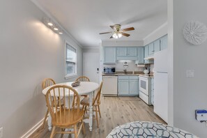 Dining - Good Tides Only - 2 Bedroom Condo with Community Pool (Carolina Beach)