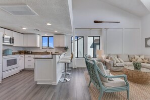 Living area - Paradise Tides - 6 Bedroom Duplex with Community Pool (Carolina)