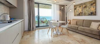 2-bedroom apartment in charming Olimp with AC and comfort