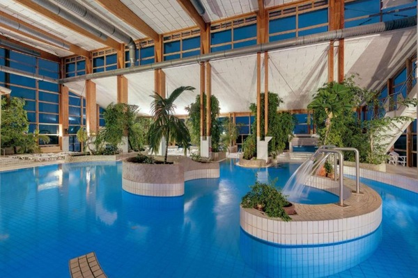 Apartment | Pool | Outdoor pool