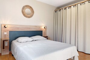 3 chambres, fer et planche à repasser, Wi-Fi