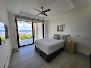 2 bedrooms, WiFi, bed sheets - Hacienda Iguana Beachfront 2BR Poolside- Costamar (Tola)