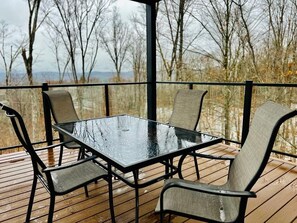 Outdoor dining - Vrbo Property (La Conception)