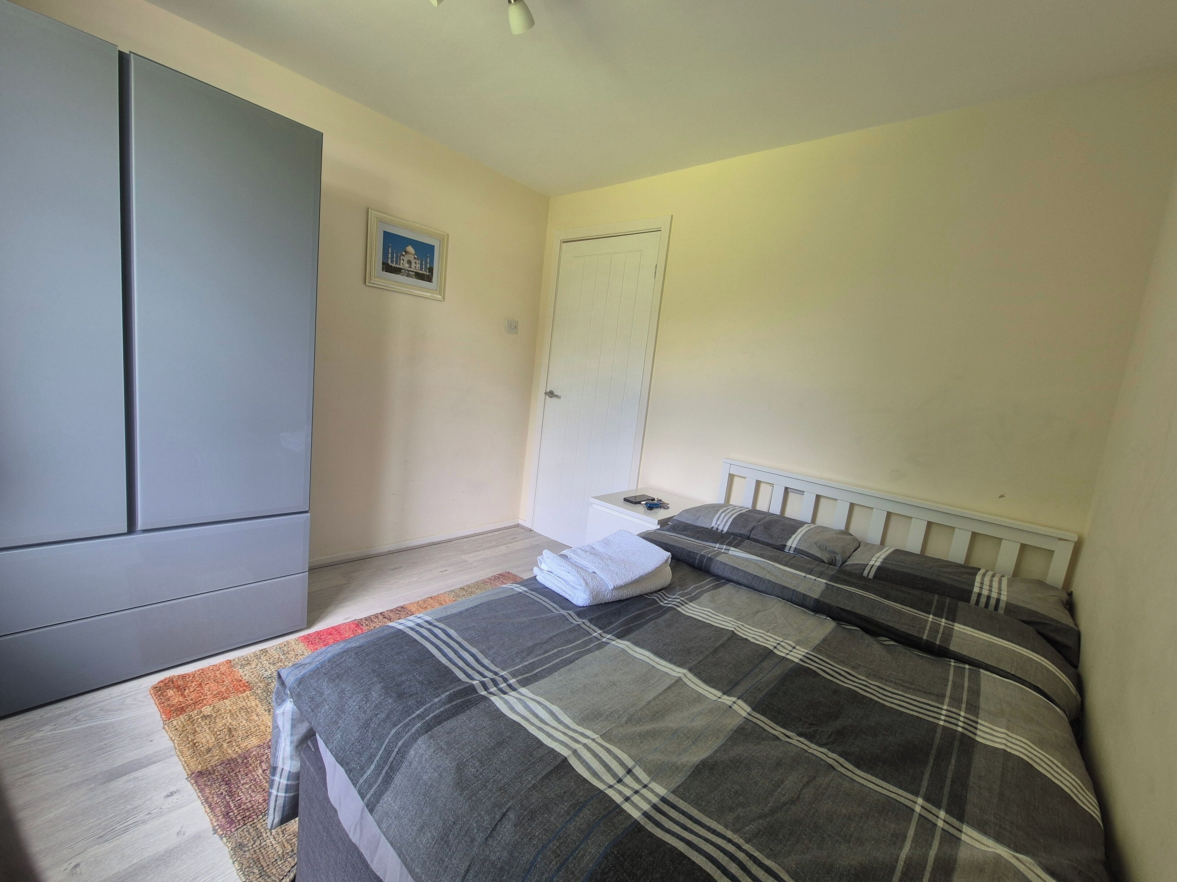 2 habitaciones, wifi gratis y ropa de cama 