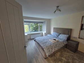 2 bedrooms, free WiFi, bed sheets - Charming Borehamwood Apartment With 2 Bedrooms (Borehamwood)