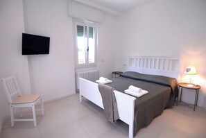 Departamento clásico, balcón, torre | Cortinas blackout y wifi gratis 