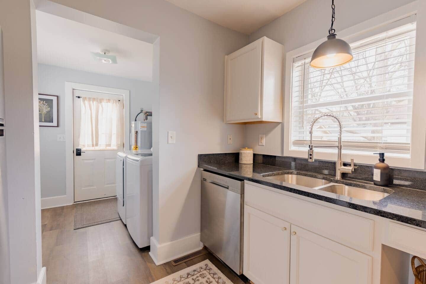 Réfrigérateur, four, plaque de cuisson, lave-vaisselle