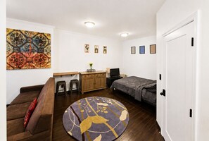 1 bedroom, desk, iron/ironing board, internet