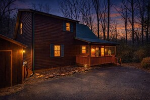 Exterior - Little Creek Cabin • Fenced Yard • Speakeasy (Blairsville)