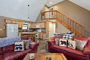 Smart TV - 3-Level Pet Friendly Cabin w/Game Room & Speakeasy (Blairsville)