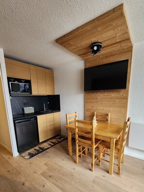 Dining - Nice Apt for 4 pers near the slopes (Morillon)