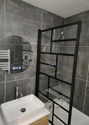 Bathroom - Nice Apt for 4 pers near the slopes (Morillon)